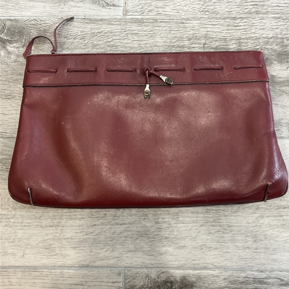 Vintage Etienne Aigner Clutch Handbag Leather Burgundy Oxblood A Charms